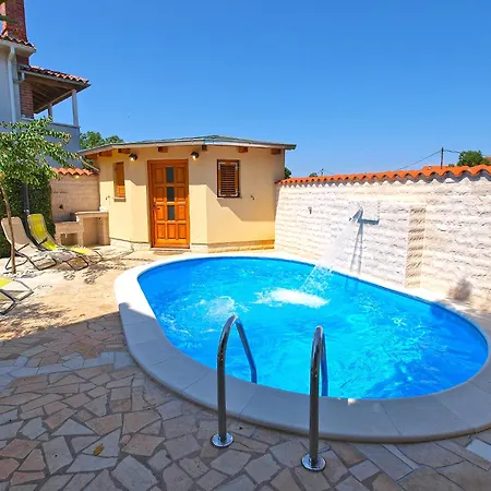 House Bojan 801 *
