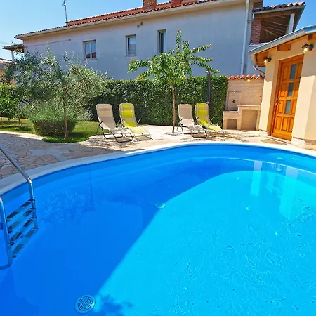 House Bojan 801 *