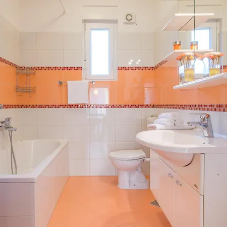 House Bojan 801